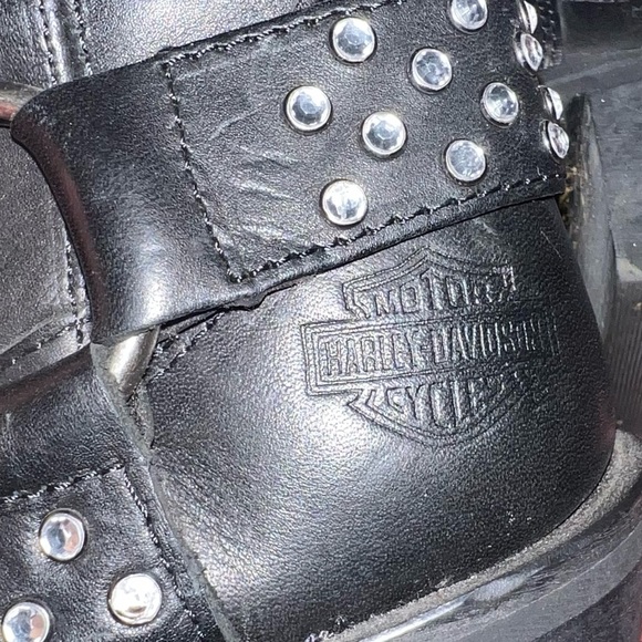 Harley Davidson Women’s Black Leather Rhinestone Studded Side Zip Heeled Boots - Picture 7 of 8